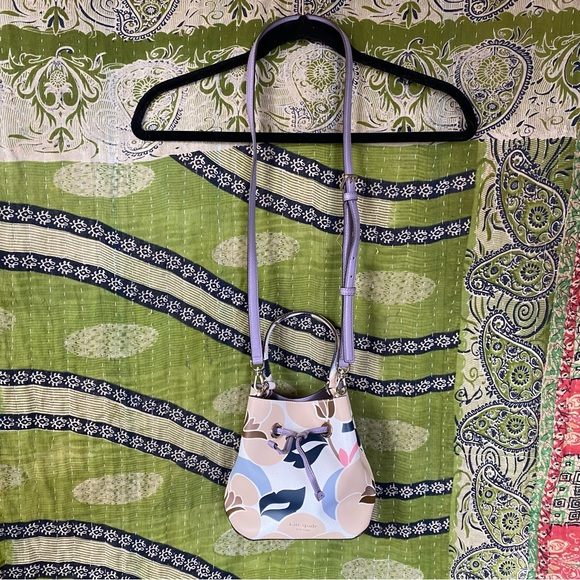 Kate Spade New York Eva Breezy Leather Floral Small Bucket Bag - Picture 10 of 16